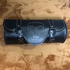 Storage motorcycle handlebar pouch